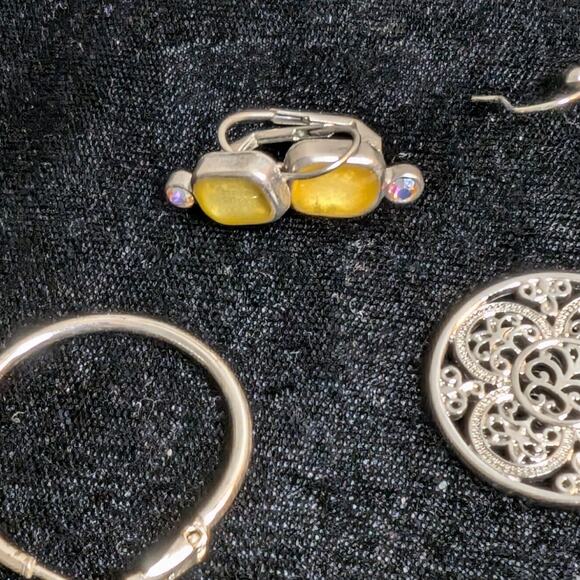 Ten Pair of Silver Tone Earring Jewelry Lot - Picture 3 of 9